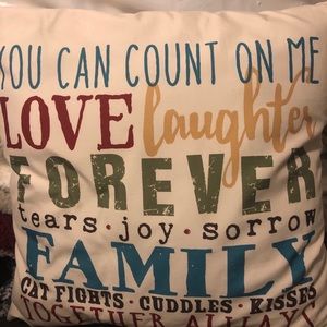 Set of two accent pillows